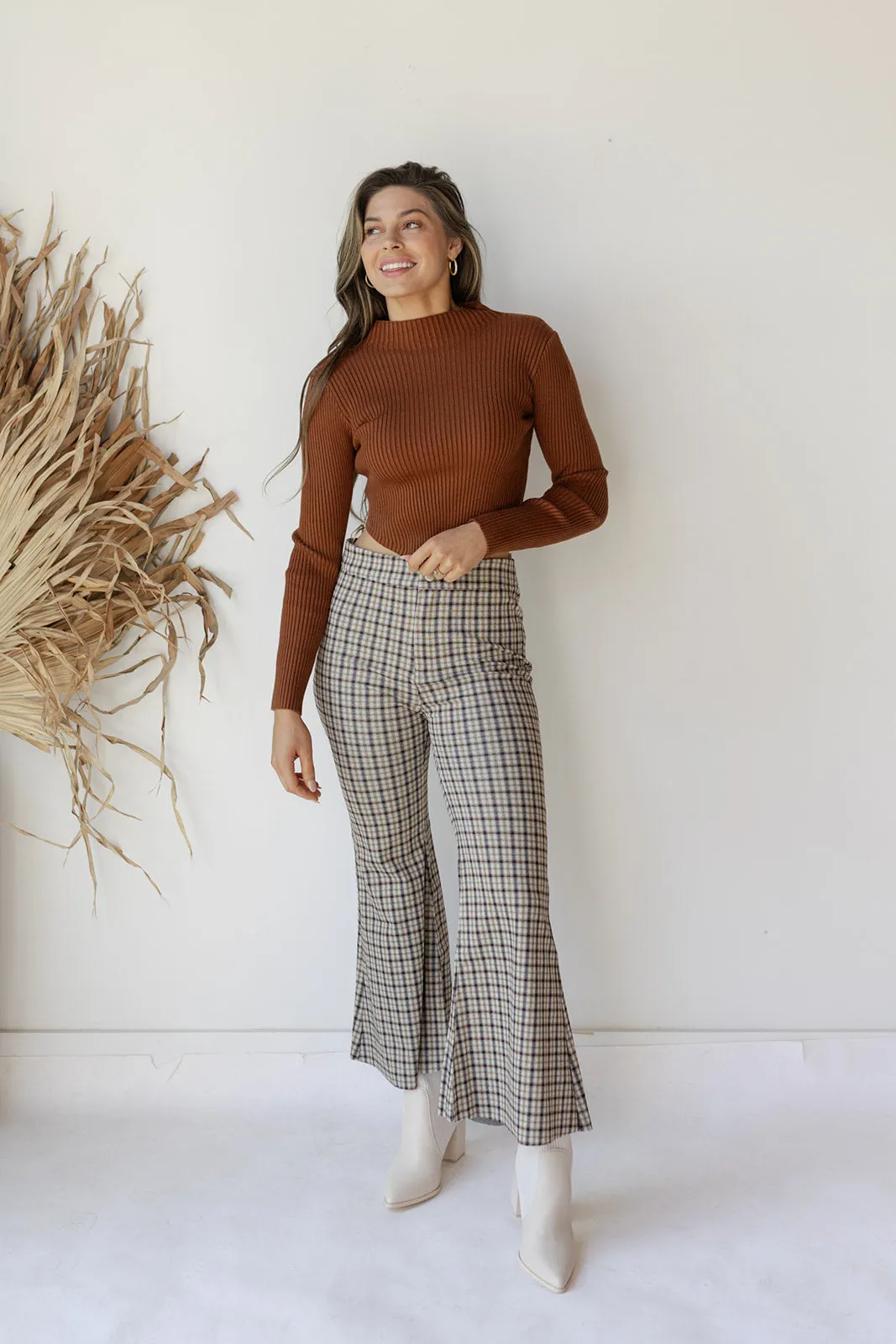 braelyn sweater crop top