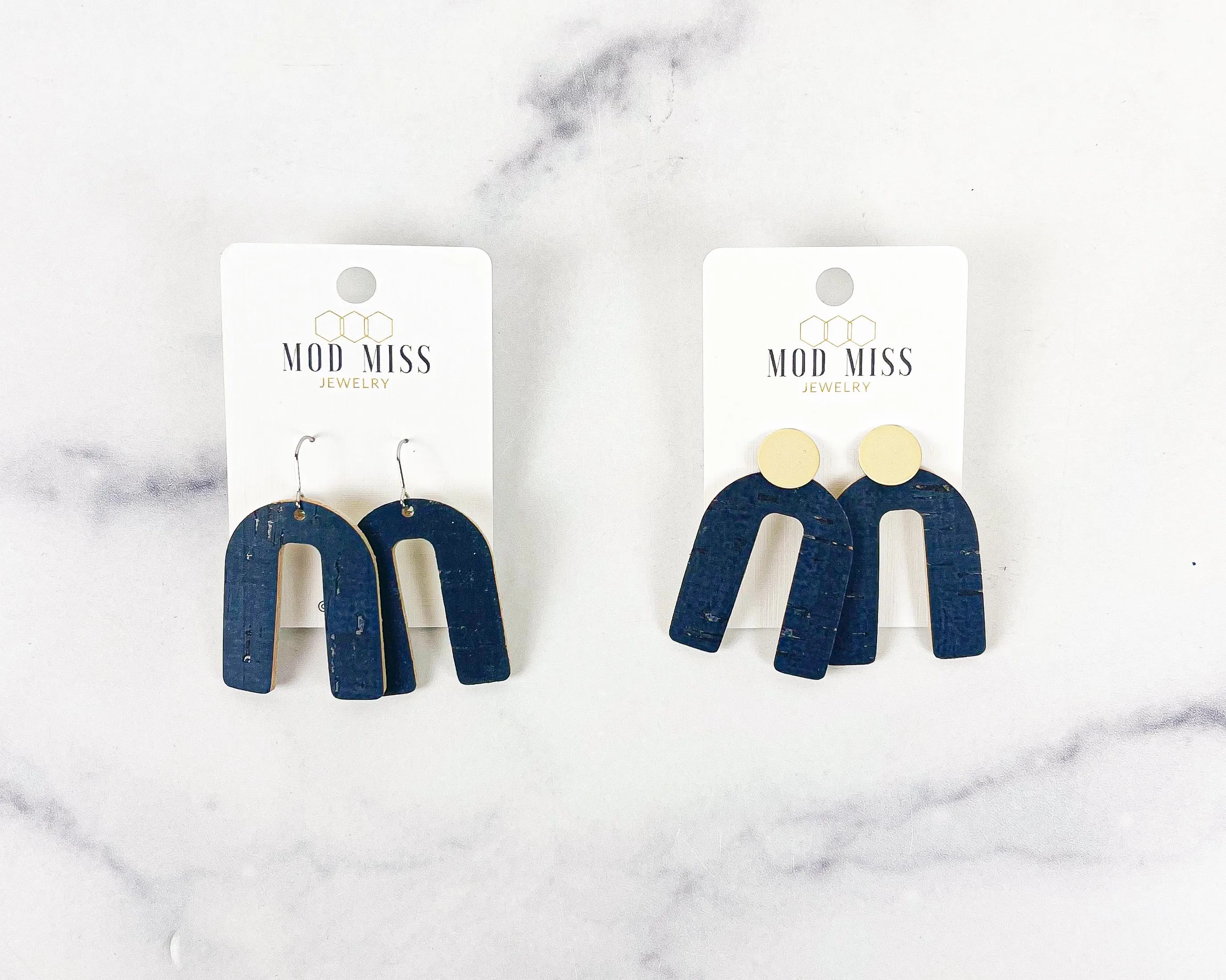 Cork Leather Arch Earring Navy 