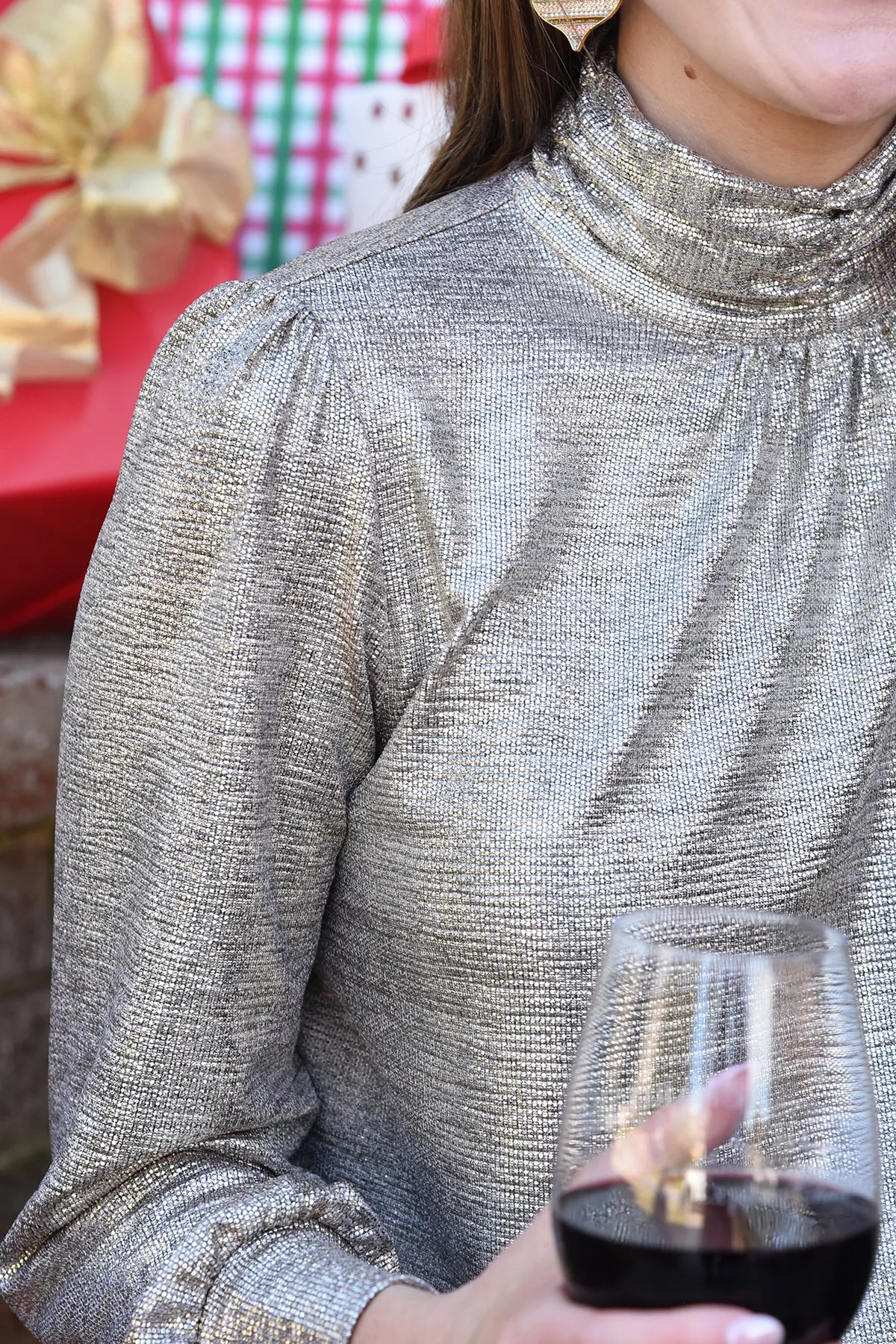 METALLIC MOCK NECK TOP